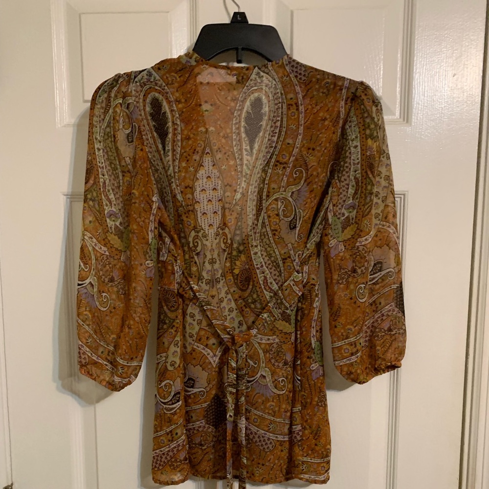 Coco And Chase - Top Size Small - image 1